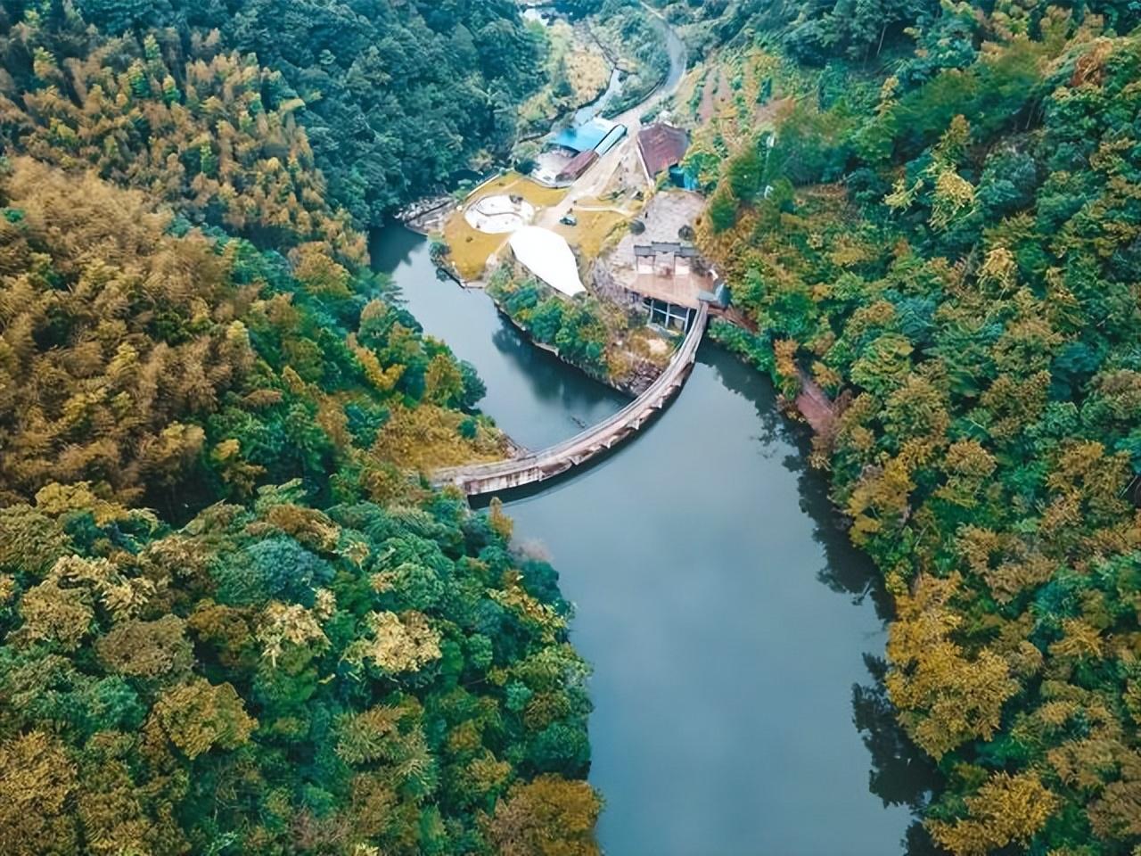 改革立足实际的意义，心灵与自然的旅行之旅