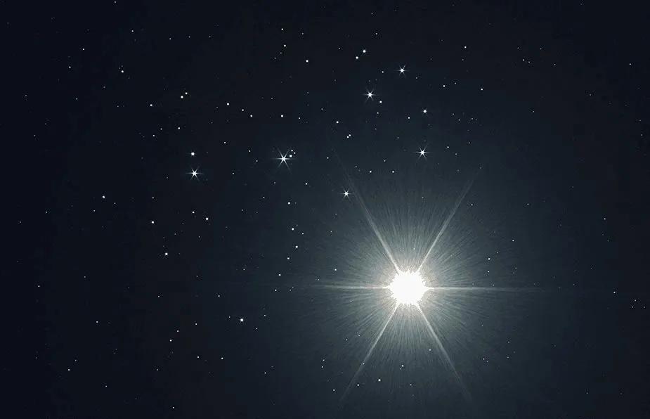 月掩昴星团天象盛宴，千载难逢的宇宙奇观即将上演