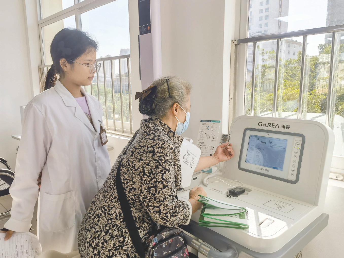 医院为老干部体检引入智能禁区管理，科技守护健康之门，市民暂时无法参与