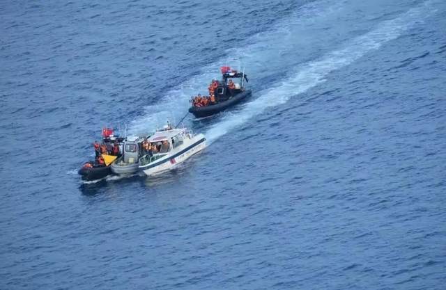 中国海警成功驱离日本非法进入钓鱼岛船只行动报道揭秘