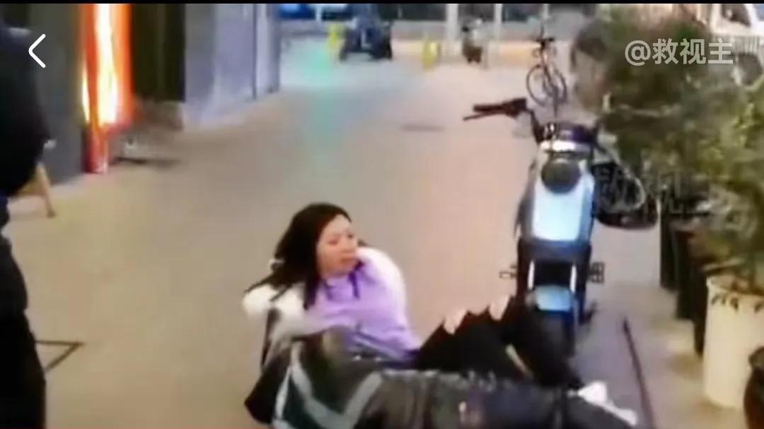 男子当街殴打代驾事件，背后的法律思考与社会关注焦点