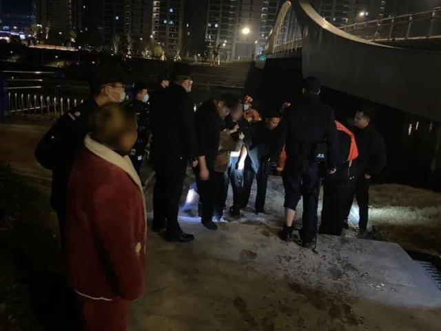 自动化焊接设备 第979页