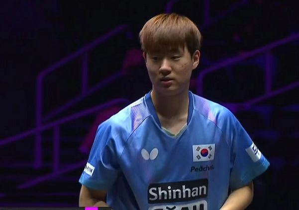 张本智和闪耀赛场，以3比1战胜吴晙诚晋级决赛对决