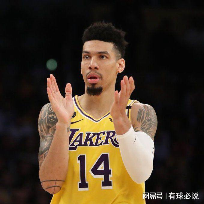 NBA传奇射手丹尼格林宣布退役，辉煌射击生涯告别赛场