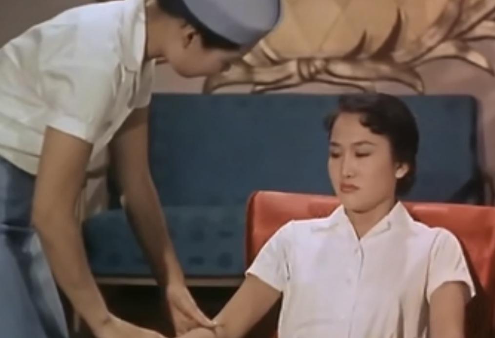 非洲鼓最新风潮，鼓声中的友情与家的温馨表达