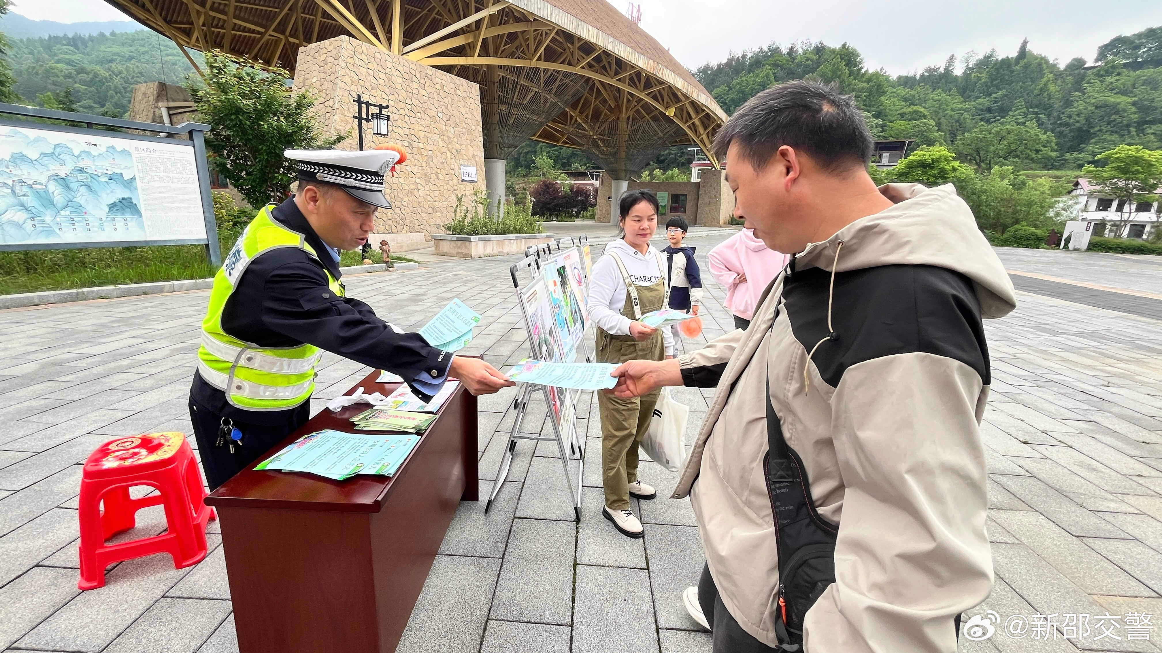 新邵交警砥砺前行，励志成就梦想之路